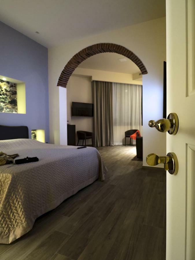 Relais Anfitheatro Bed & Breakfast คาตาเนีย ภายนอก รูปภาพ